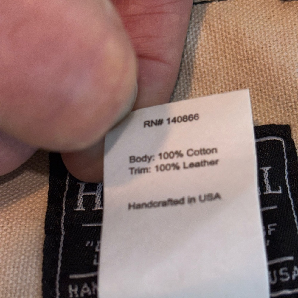Hardmill Rugged Waxed Canvas
Apron - Olive Green Leather
Woodworking Shop Bib - Picture 4 of 7